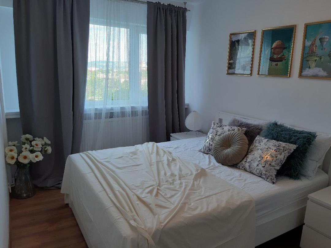 Alba House Appartamento Alba Iulia Esterno foto
