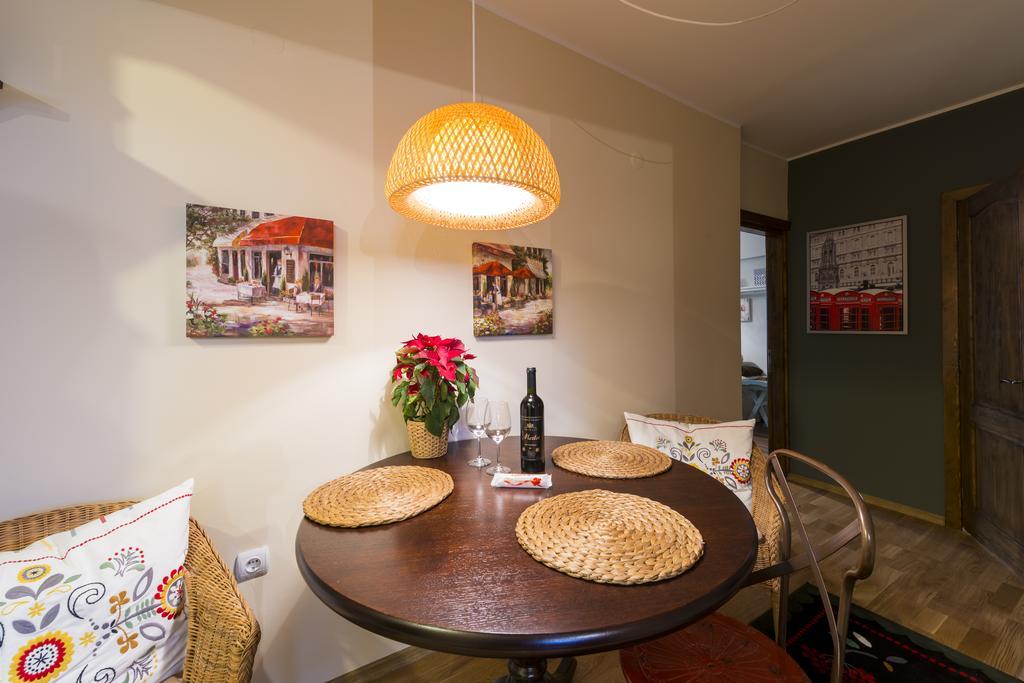 Alba House Appartamento Alba Iulia Esterno foto