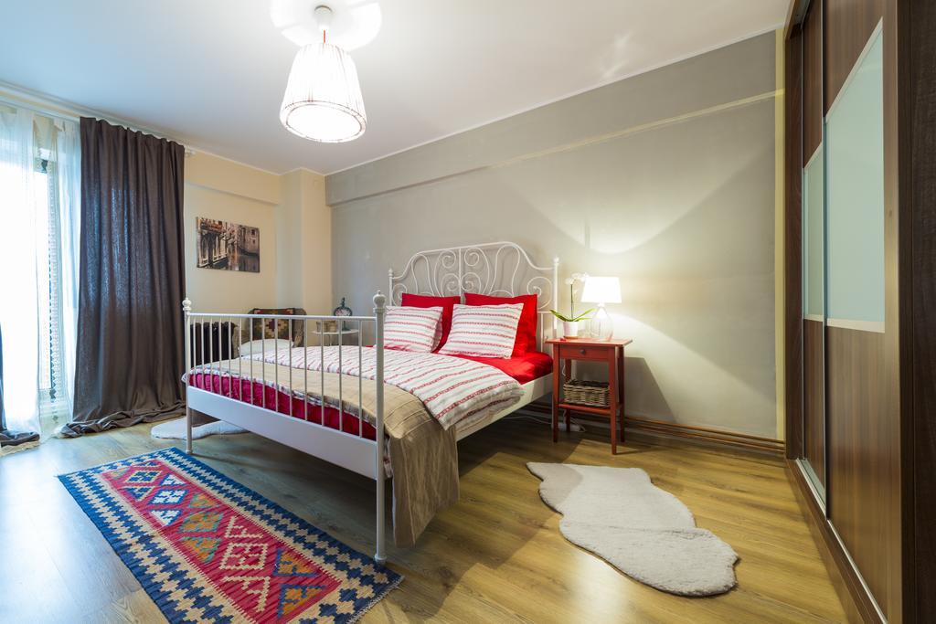 Alba House Appartamento Alba Iulia Esterno foto